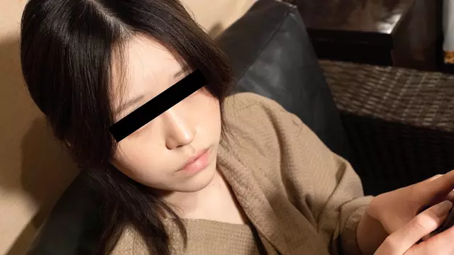 102125_01-10mu Blowjob Challenge While Watching A Video